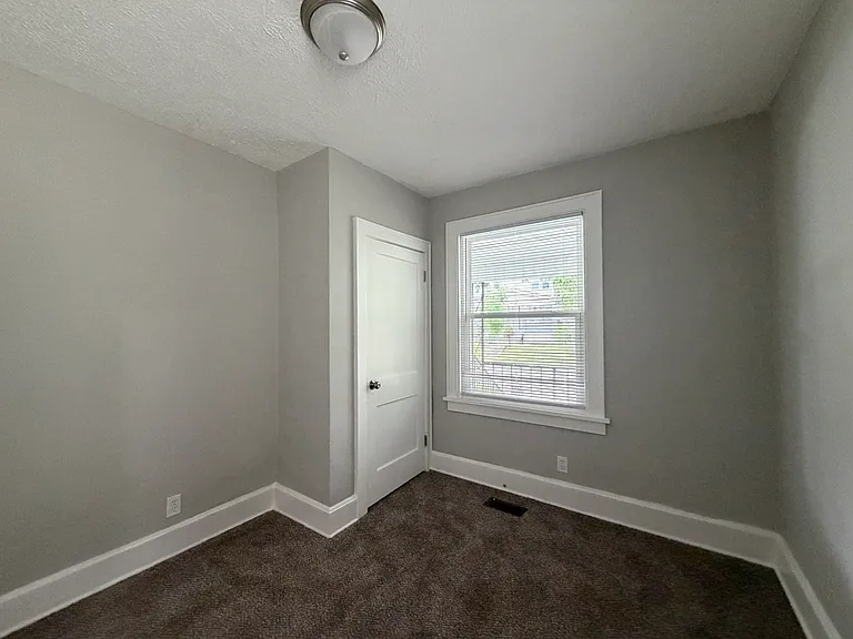 294 Brehl Ave — Photo 6