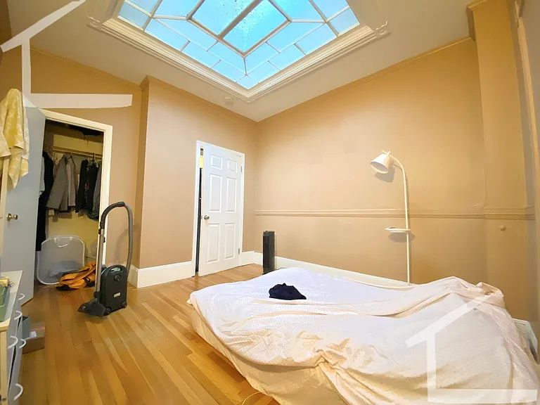12 Bay State Rd #4R — Photo 18