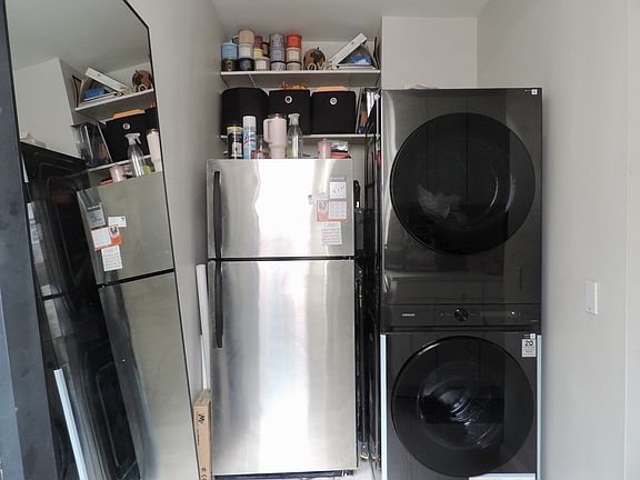 3rd image of 132 Eldridge St APT 5