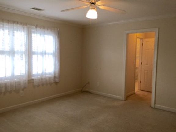 3rd image of 606 Medinah Dr