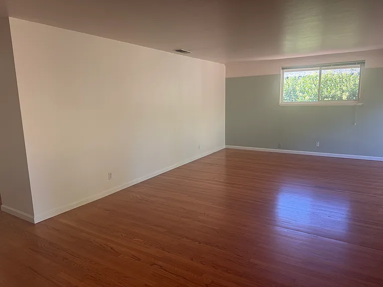 4301 Cottage Way — Photo 7