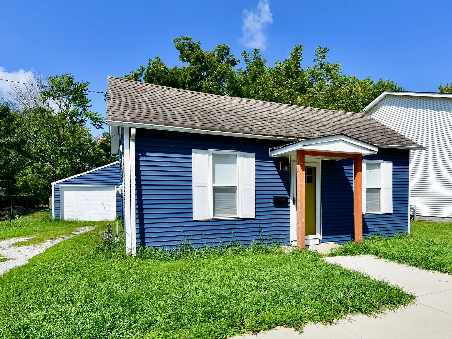 2 bed, 1.0 bath, 1044 sqft, $1,550 — Photo 3