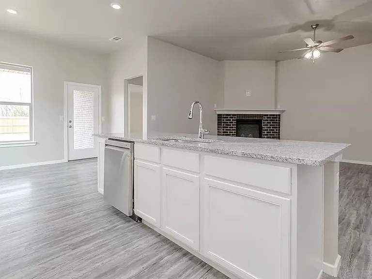 1912 Crescent Pl #1118 — Photo 10