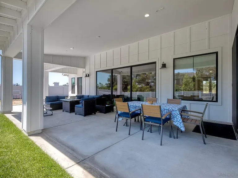 655 Hamilton Ln — Photo 29