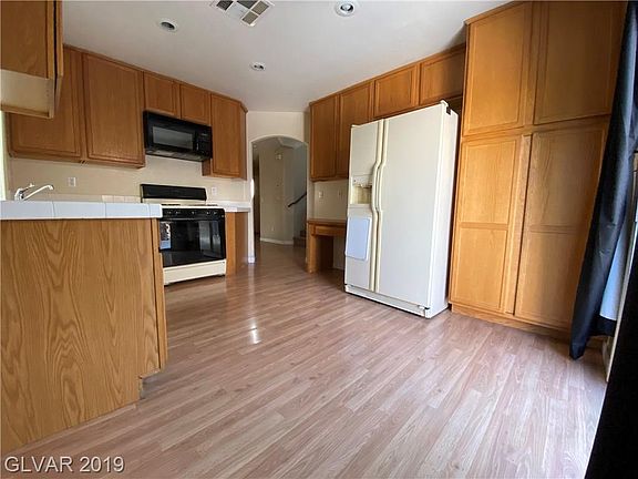 4th image of 809 Bow Creek Ln