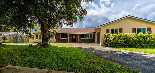 14060 SW 82nd Ave Photo 1