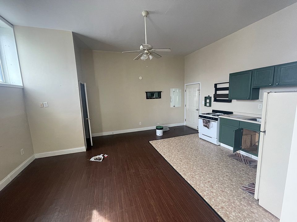 1st image of 91 E Main St #3