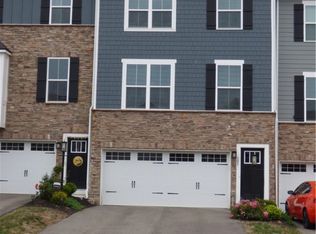 305A Spruce Ln N, Canonsburg, PA 15317