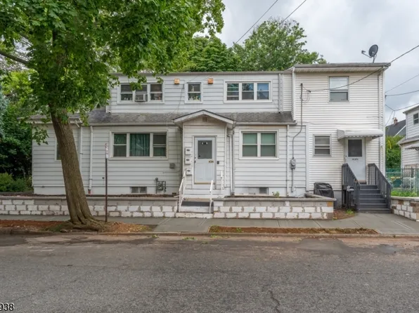 434 Richmond St, Elizabeth City, NJ 07202