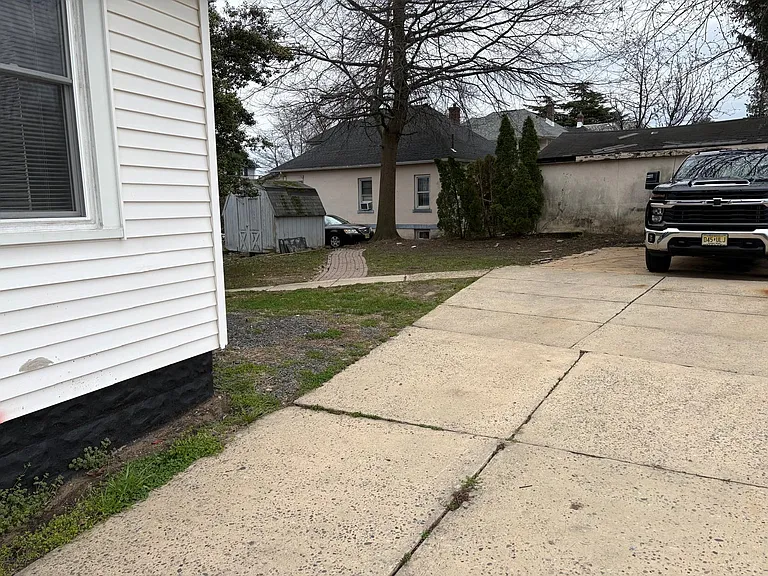 276 Main St — Photo 11