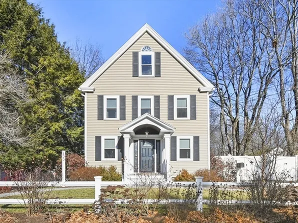 122 Union St, Weymouth, MA 02190