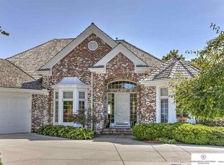 15707 Burdette St, Omaha, NE 68116
