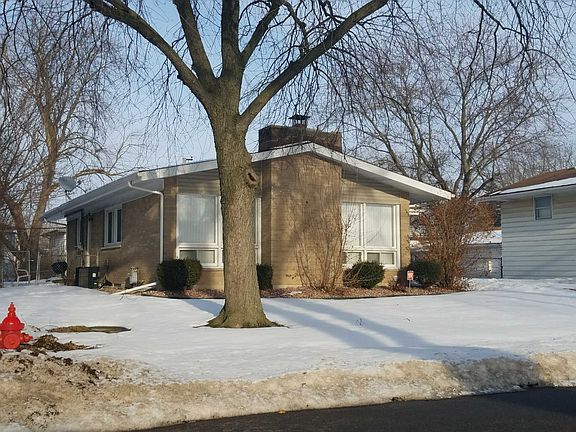 2nd image of 15443 Woodlawn East Ave