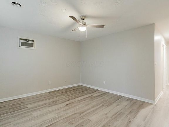 3rd image of 1553 E 4th Ave
