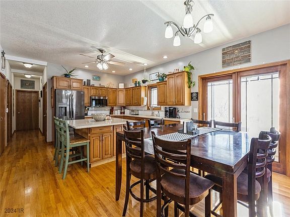 5th image of 1714 McKay Dr