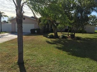 222 NE 9th Pl, Cape Coral, FL 33909