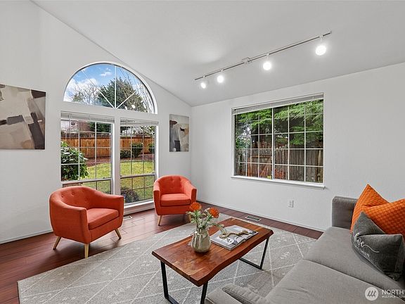 3rd image of 31325 112th Avenue SE