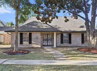 3839 Peach Tree Ct, New Orleans, LA 70131