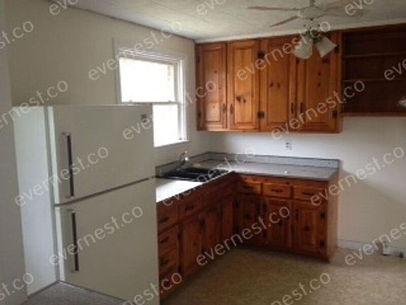 3rd image of 1804 Carneal St