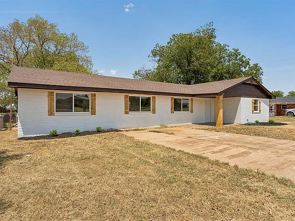 4th image of 2024 E Robberts Ave