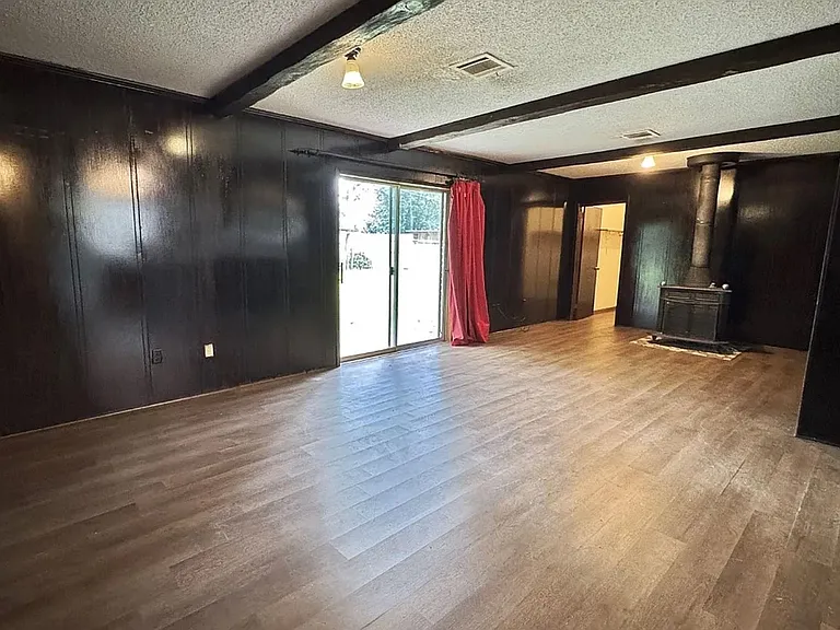 16 Willow Dr — Photo 4