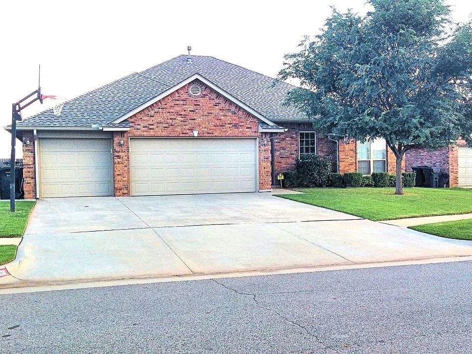 1st image of 2608 SE 97th St