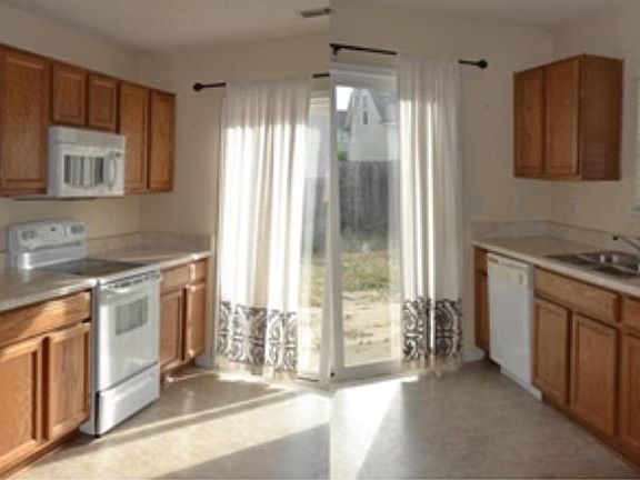 New floors and paint in process this week - updated photos t