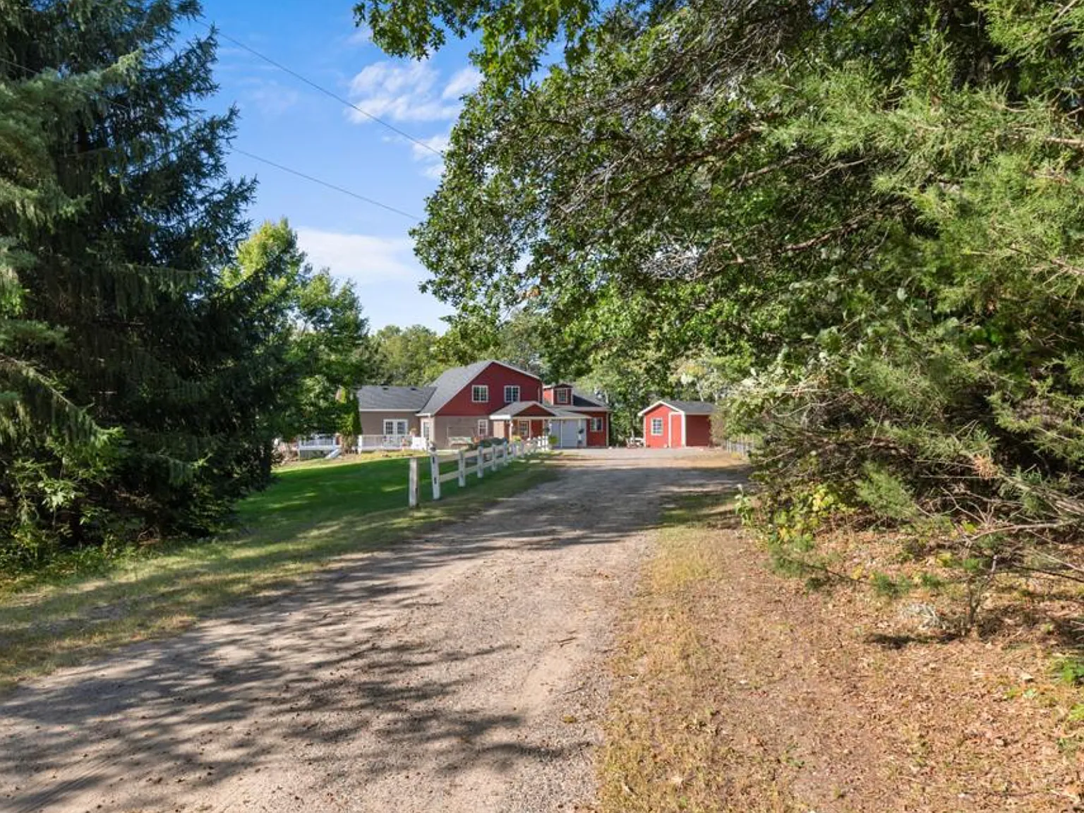 3 bed, 2100 sqft, $3,000 — Photo 3