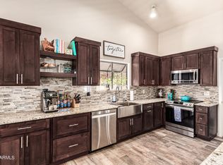 2731 E Leonora St, Mesa, AZ 85213