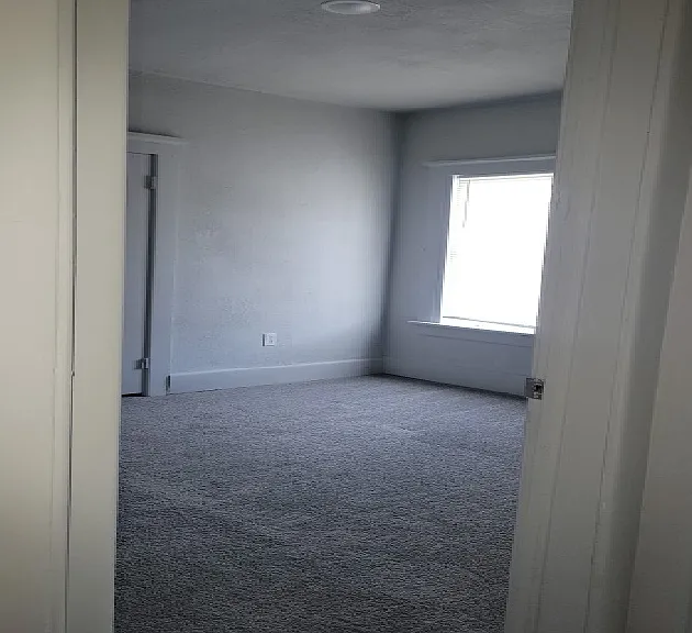 343 Elmhurst St — Photo 17