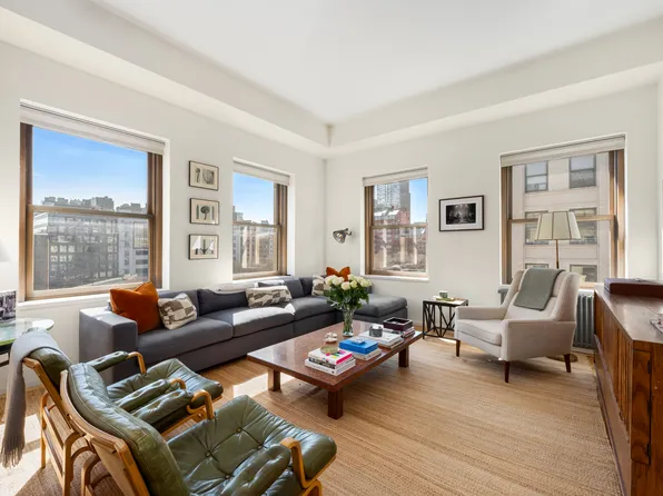 165 Hudson Street PHA image 3 of 15