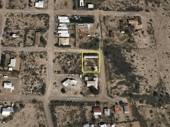 1011 N Novez St, Glidden, TX 78943