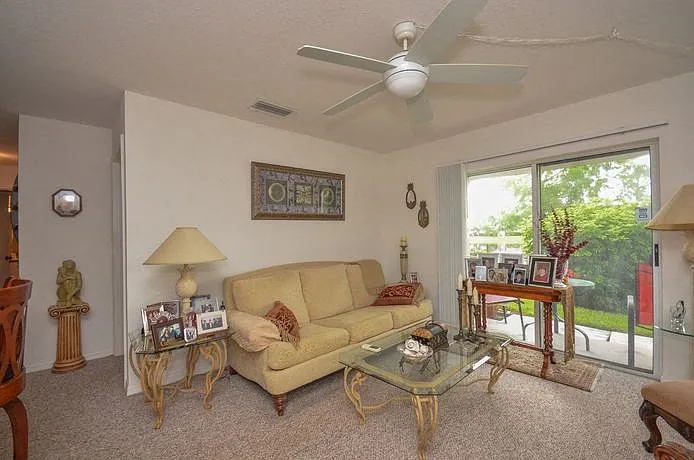 River Park Place Apartments — Photo 21