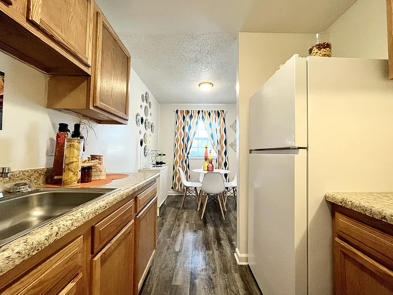 2 BR- Traditional