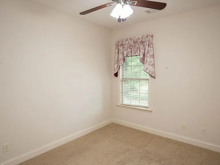 106 Sweet Meadow Ct — Photo 21