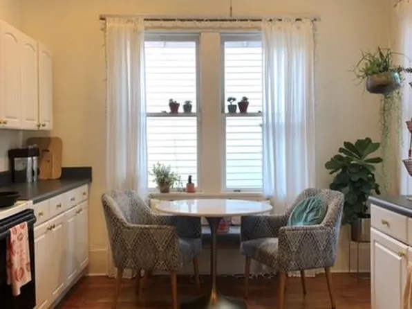 210 W 34th St, Savannah, GA 31401