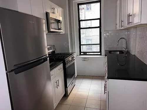 271 Fort Washington Ave #1E Photo 1
