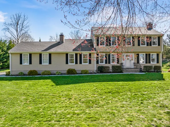 9 High Plains Road, Branford, CT 06405
