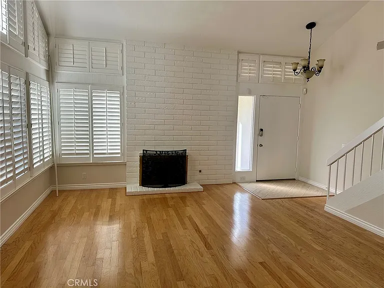 28031 Lucero — Photo 5