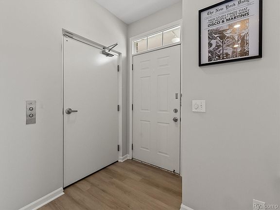 2nd image of 1417 Raliegh Pl