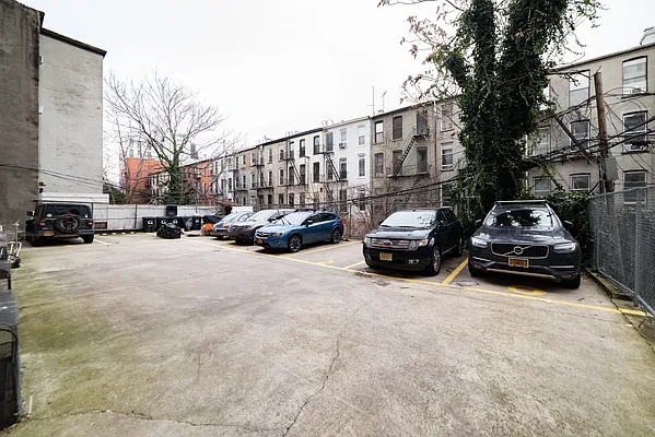 Rented by Key City Capital Inc | media 23