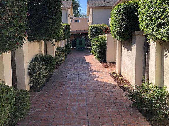 2nd image of 5-18014 Burbank Blvd