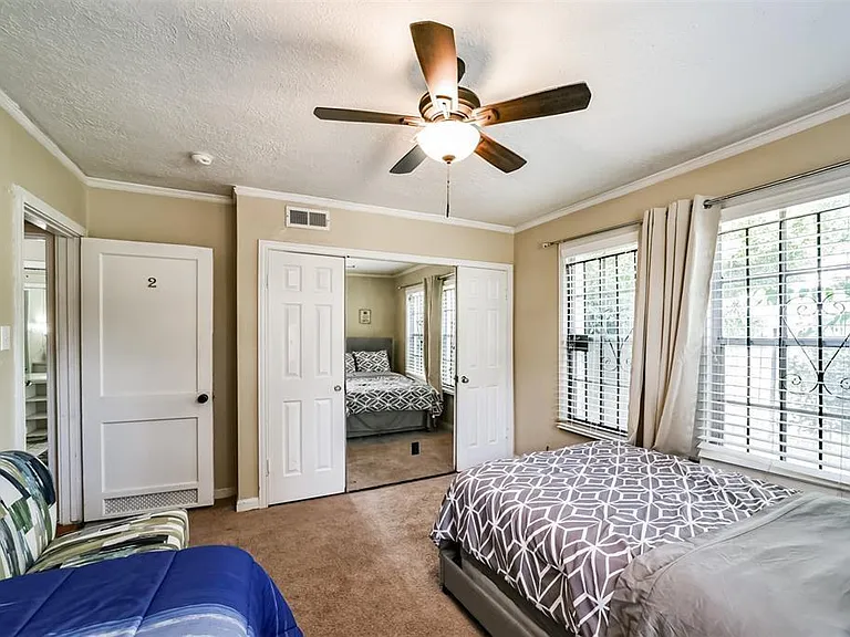 3423 Ozark St — Photo 18