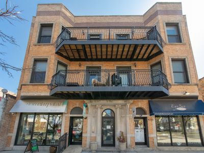 4737 N Damen Ave APT 3R, Chicago, IL, 60625
