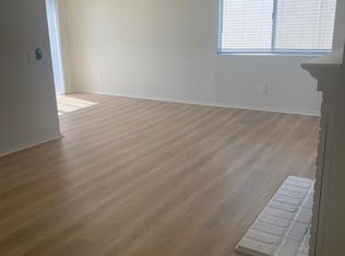 14116 Tiara St #10, Van Nuys, CA 91401