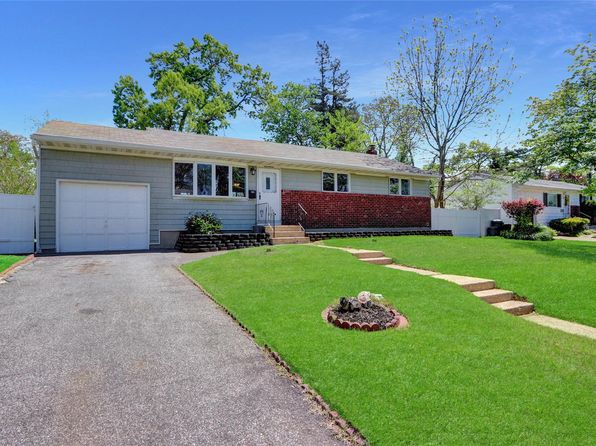 17 W 21st Street, Deer Park, NY 11729