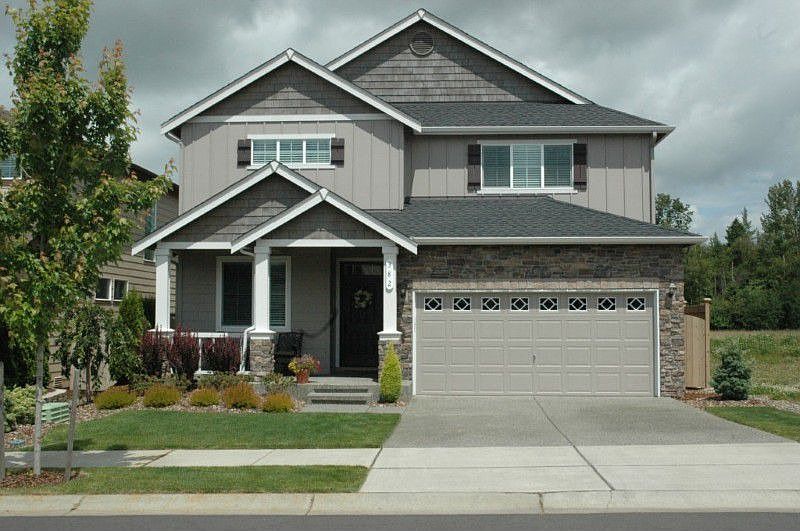 This beautiful DR Horton home is perfectly tucked near the back of the subdivision with open space b