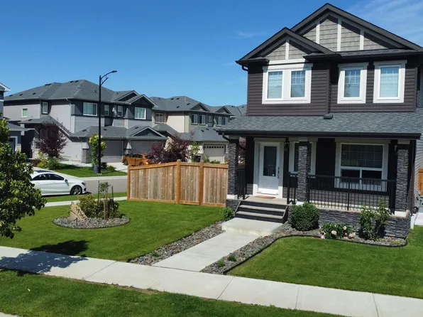17359 49th St NW, Edmonton, AB T5Y 3W1
