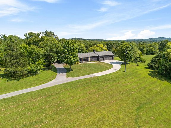2nd image of 6234 Les Waggoner Rd