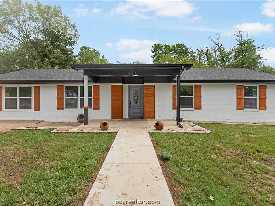 904 Westview Cir